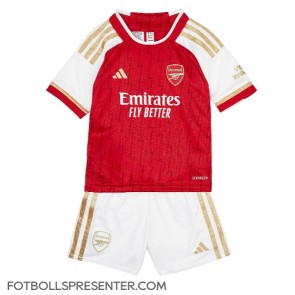 Arsenal Hemmatröja Barn 2023-24 Kortärmad (+ korta byxor)